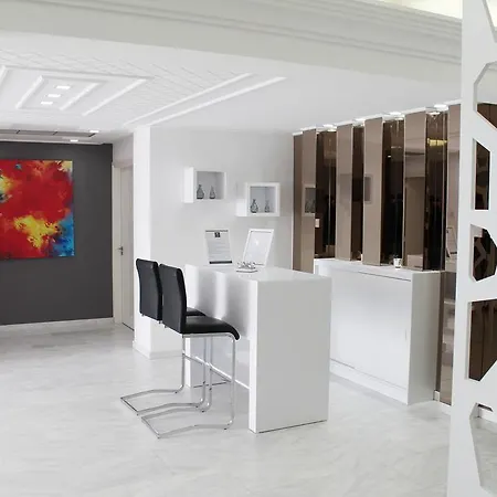 Lazuli Beachfront Penthouse 504
